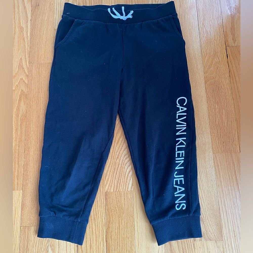 Calvin Klein Jeans Girl's Kids French Terry Sweatpants Capri Black